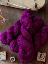 Load image into Gallery viewer, MAGENTA LUREX
