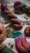 Load image into Gallery viewer, KIT SWEATER TIERRAS MIDNIGHT
