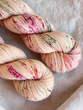 Load image into Gallery viewer, CREAM
