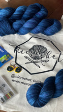 Load image into Gallery viewer, KIT SWEATER MIDNIGHT AZUL
