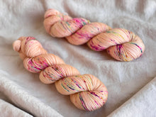 Load image into Gallery viewer, PEACH
