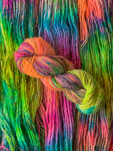 Load image into Gallery viewer, CHILENA LUPINO
