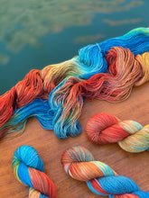 Load image into Gallery viewer, MIMADO MACKE FINGERING
