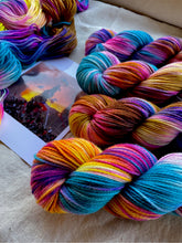 Load image into Gallery viewer, EL BAILE DE LOS QUE SOBRAN DK
