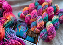 Load image into Gallery viewer, APRUEBO DK
